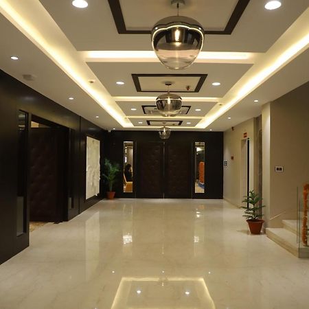 The Royal Class Hotel 괄리오르 외부 사진
